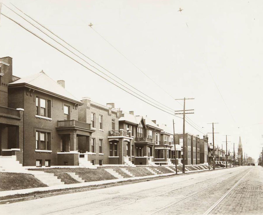 Row of houses along the 3900 block of Natural Bridge Road, just west of its intersection with Vandeventer Avenue, with Fairground Park to the immediate north, 1930