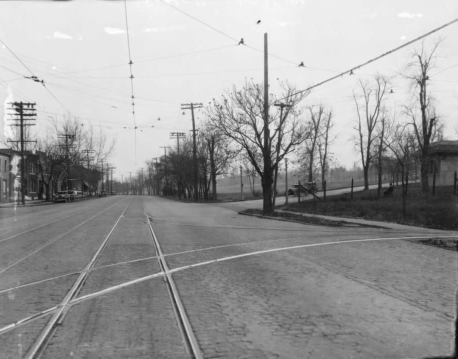View south down Broadway at the intersection with East Carrie Ave. O’Fallon Park is on the right, 1930