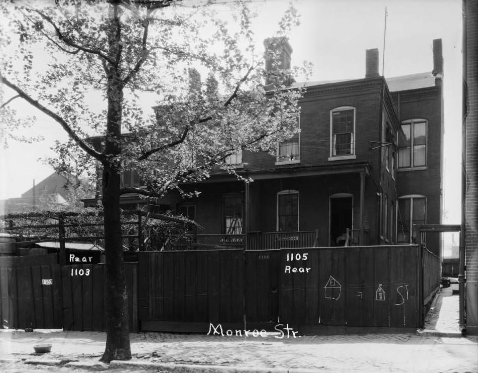 Rear 1103, Rear 1105 Monroe Str, 1930