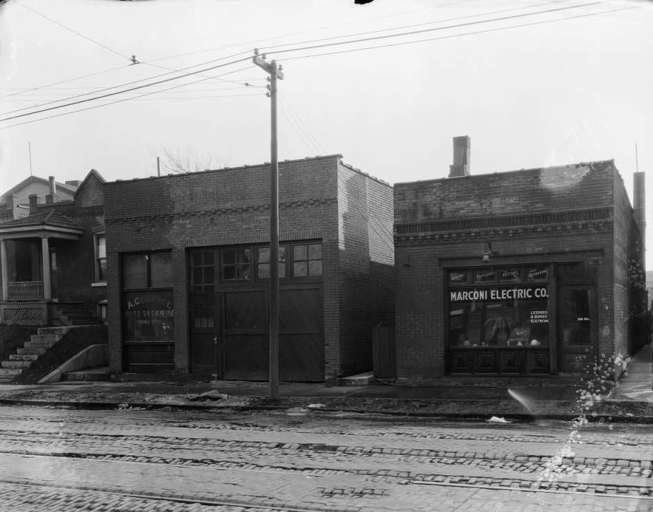 View of two small commercial buildings at 4652-4654 St. Louis Ave, 1930