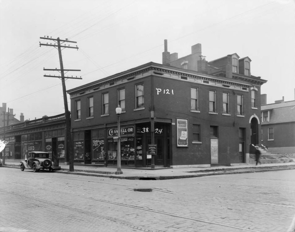 Buildings on the southeast corner of West Florissant and DeSoto, 1930