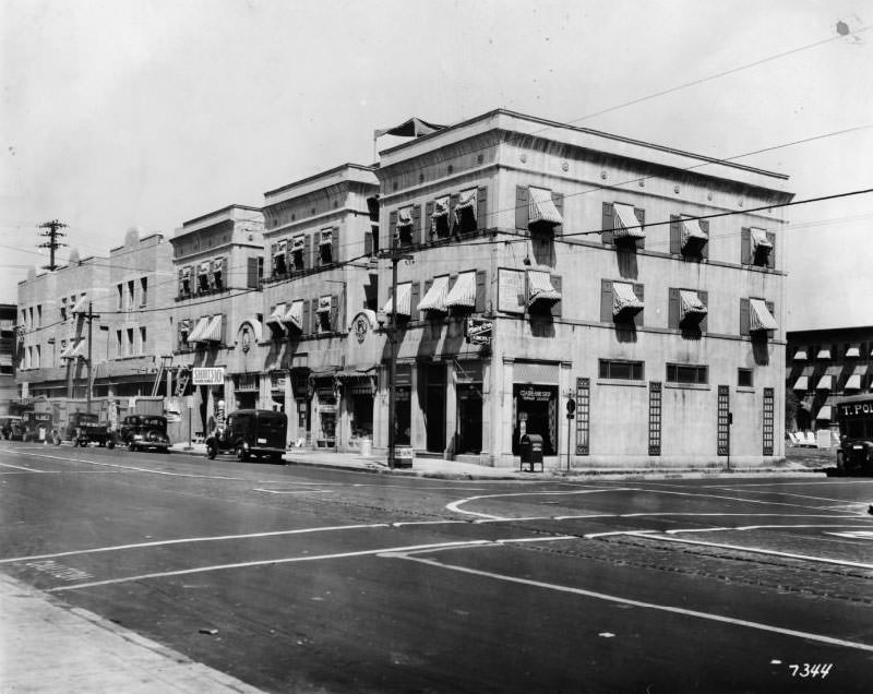 Donaldson Court Apartment after modernization program in 1937.