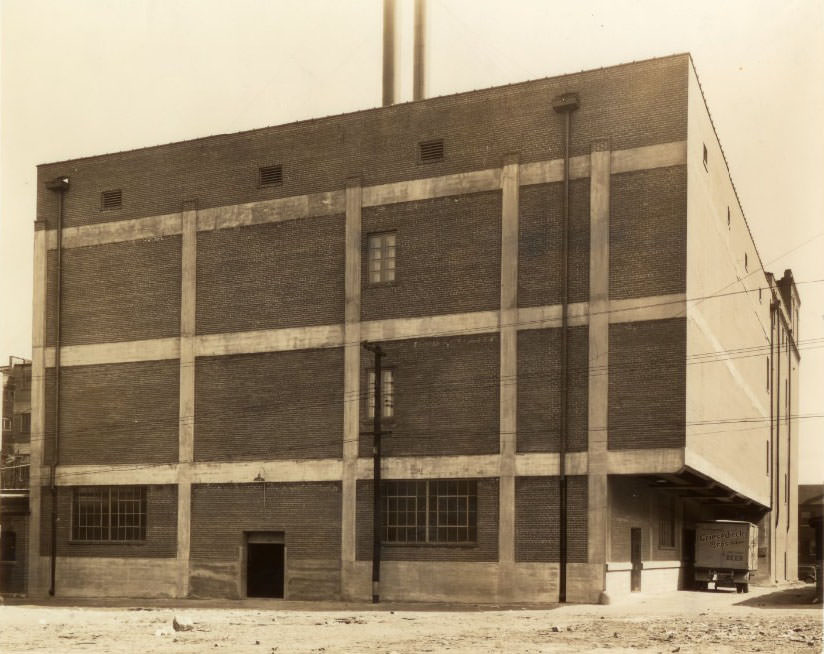 Storage cellar at Griesedieck Brothers Brewery, 1937.