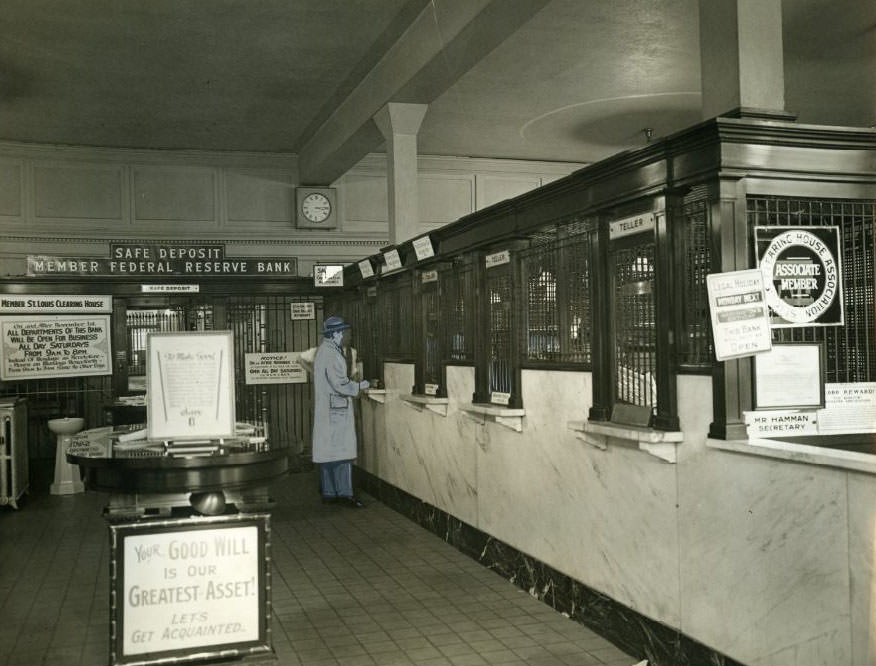 Scene of Easton-Taylor Trust Co. holdup, 1931.