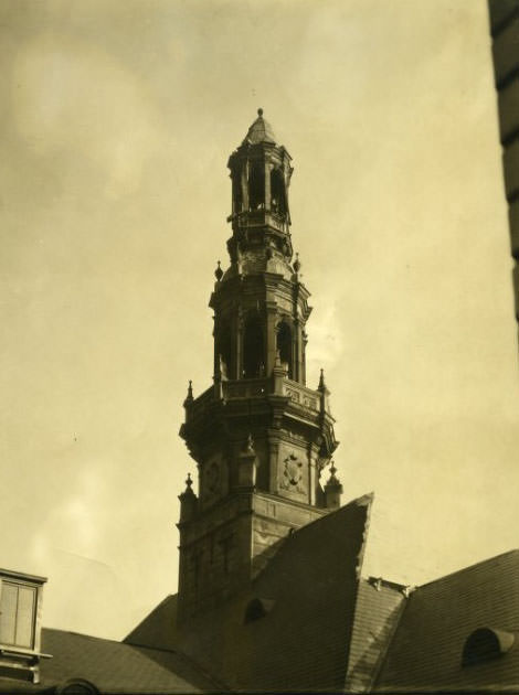 City Hall's historic main tower, over the Twelfth boulevard entrance, to be torn down; tower stands at 80 feet, 1930