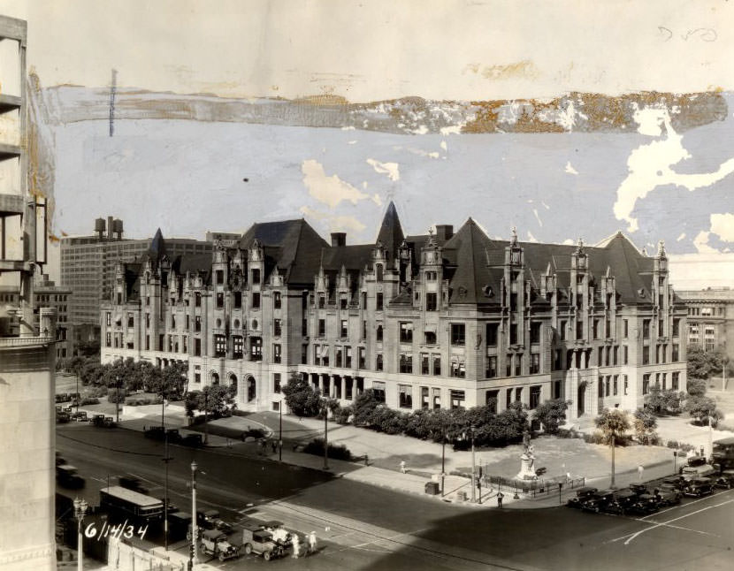 City Hall after amputation of the main 80-foot tower and cupolas of the two smaller towers on the Twelfth boulevard side, 1930