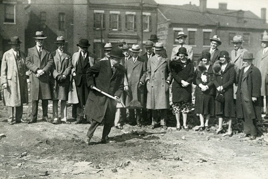 E. Lansing Ray breaks ground for Globe-Democrat building at 12th & Franklin, 1930
