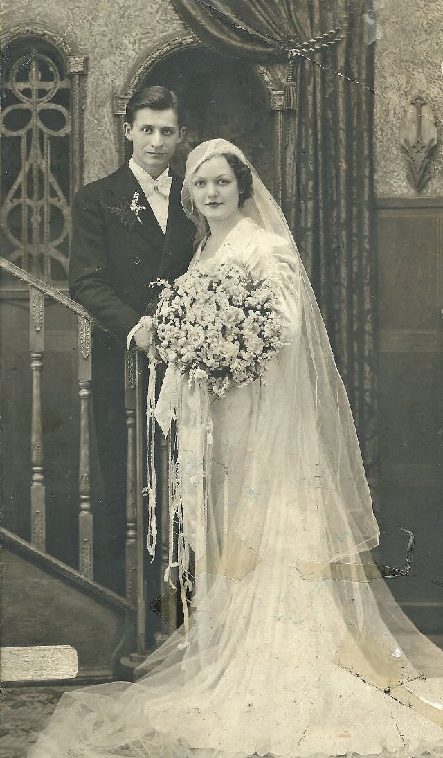 The 1930s Wedding Dresses and their Timeless Styles - A Pictorial Walk Down the Aisle