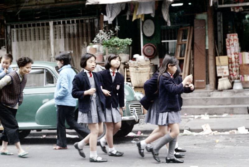 Schoolgirls, Hong Kong, 1972