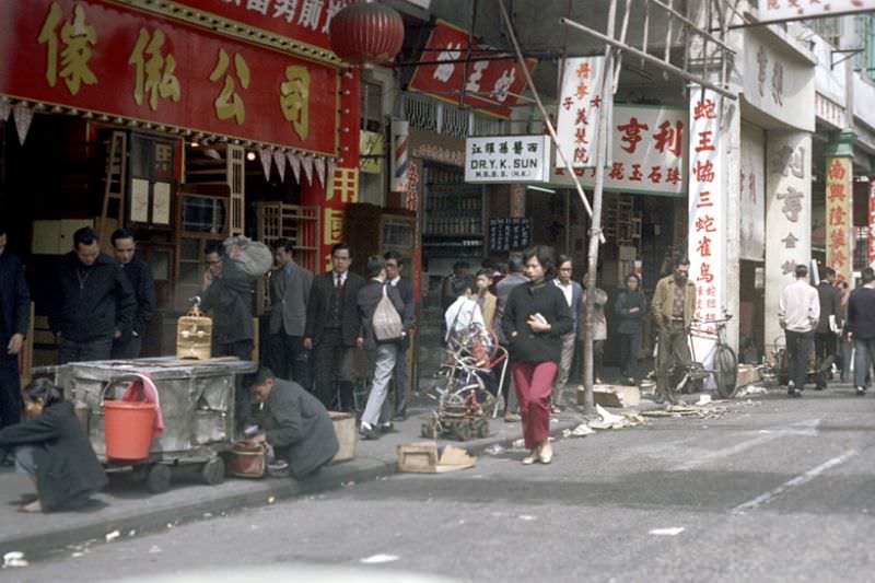 Hong Kong street scenes, 1972