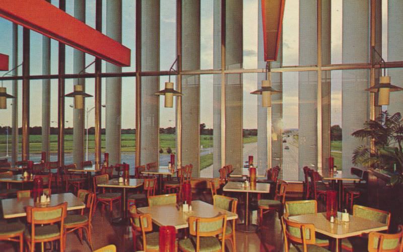 Glass House Restaurant (Interstate Host's Cafeteria), Vinita, Oklahoma