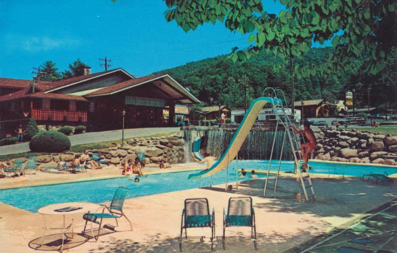 Brookside Motel and Ranch House, Gatlinburg, Tennessee