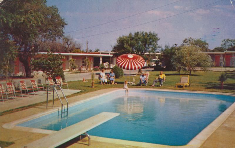 Arrowhead Motel, Burnet, Texas