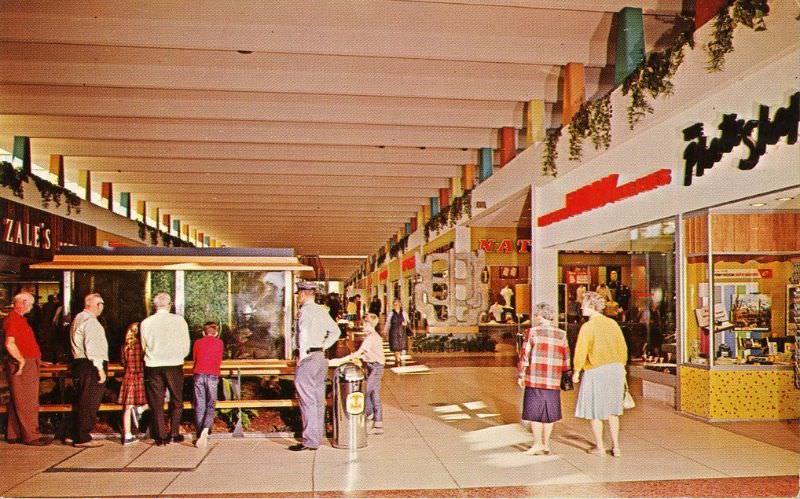 Thomas Mall, Phoenix, Arizona