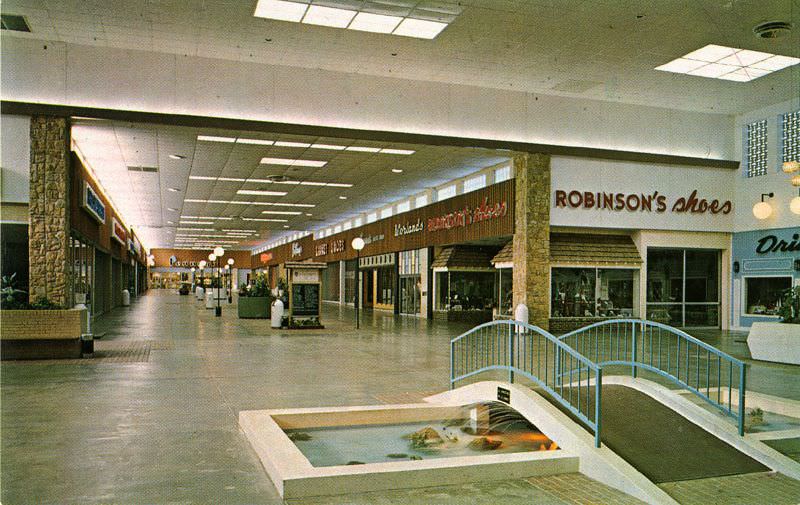 White Lakes Shopping Mall, Topeka, Kansas