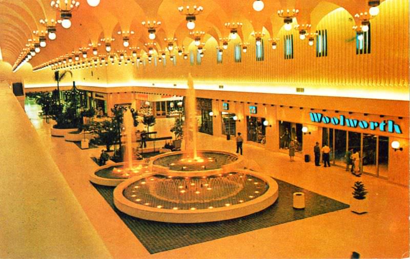 Eastwood Mall, Ohio