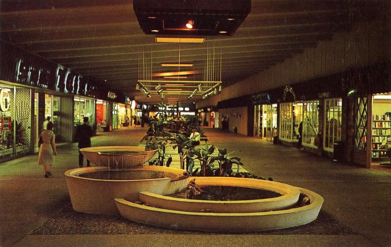 Lake Air Shopping Center, Waco, Texas