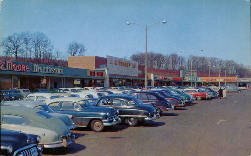 Shopping Center At Hamden, Connecticut