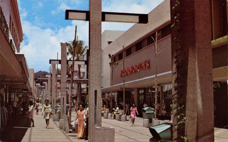 Fort Street Mall, Honolulu, Hawaii