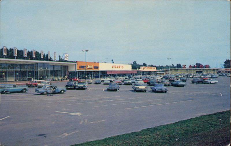 Shopping Center, Bangor, Maine