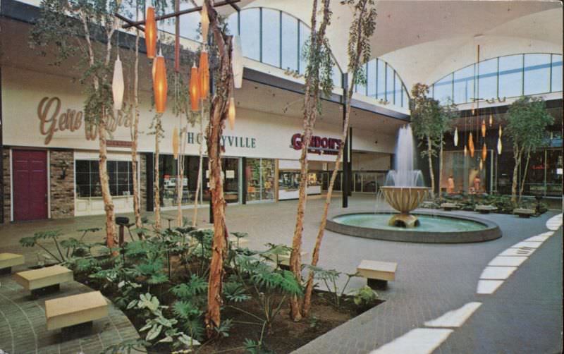 Edgewater Plaza Shopping City, Biloxi, Mississippi