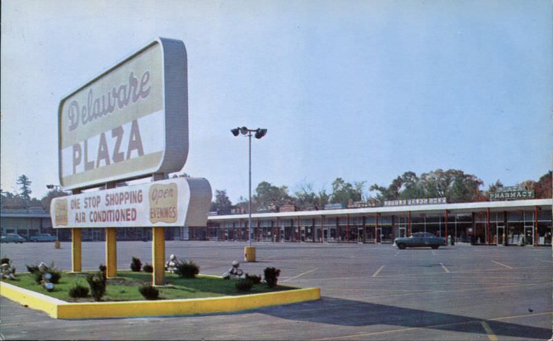 Delaware Plaza Shopping Center, Albany, New York