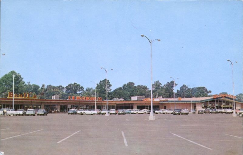 Beaumont Village Shopping Center, Beaumont, Texas