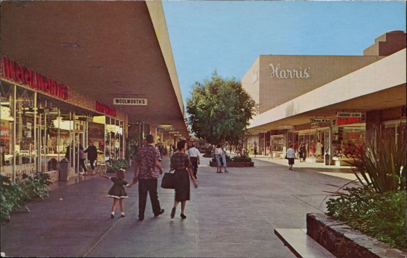 Riverside Plaza, Riverside, California