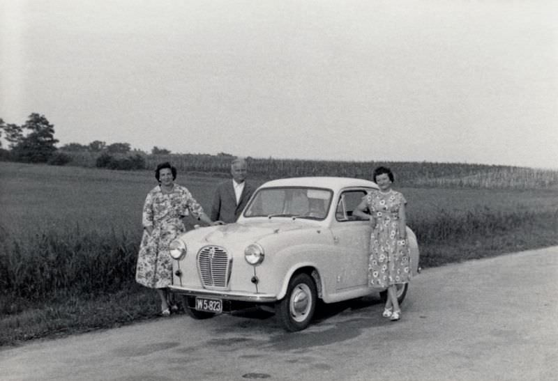 Austin A35 in the countryside, registered in the city of Vienna, 1958.