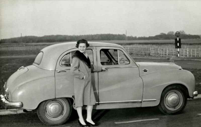 Austin A70 Hereford in the countryside, 1950.