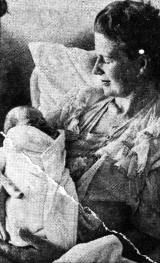 The Baby Machine of 1959: A Pioneering 'Space Suit' for Expectant Mothers
