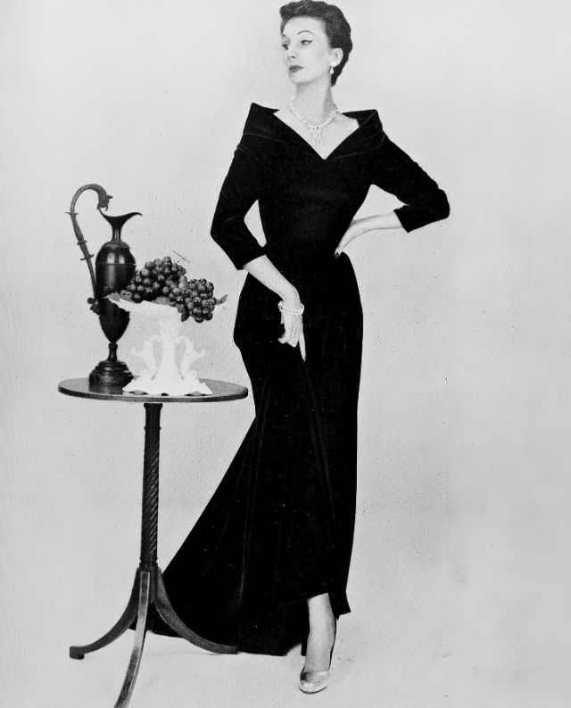 Barbara Goalen in velvet dinner dress from Harvey Nichols, 1950.