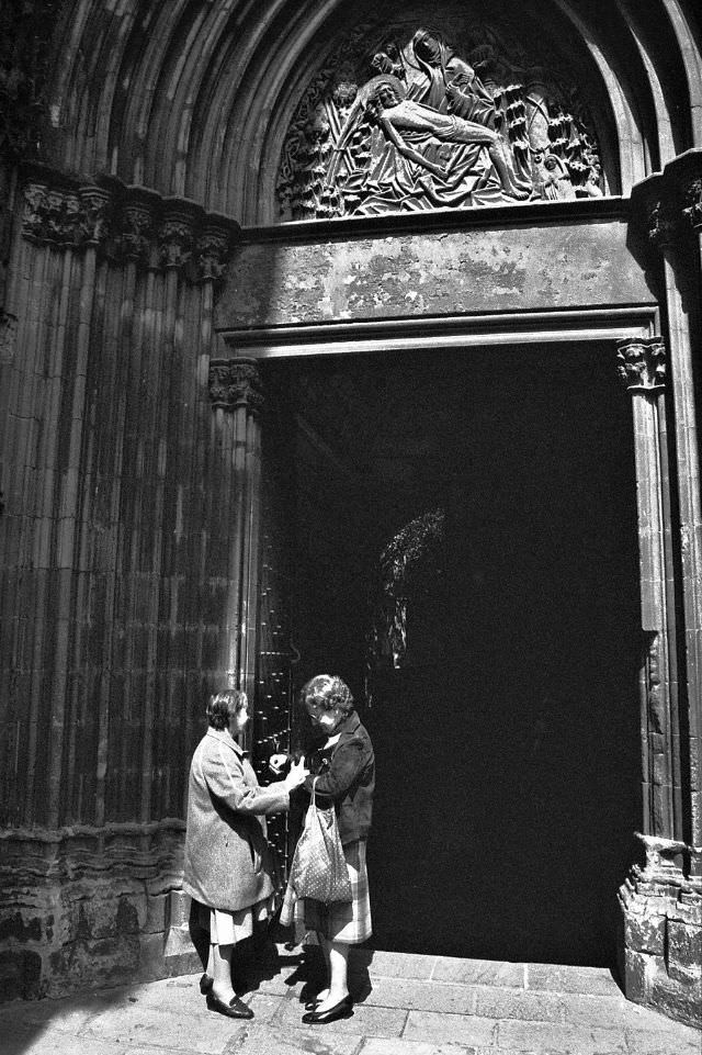 Pieta door, Barcelona Cathedral, 1990.