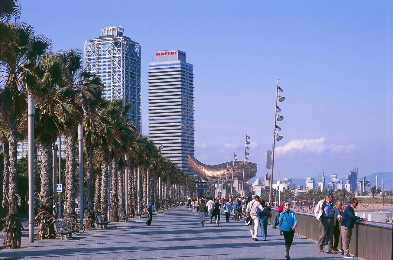 Las Dos Torres, Mapfre Insurance building project, Passeig Maritim de la Barceloneta, Barcelona, Catalonia, Spain.