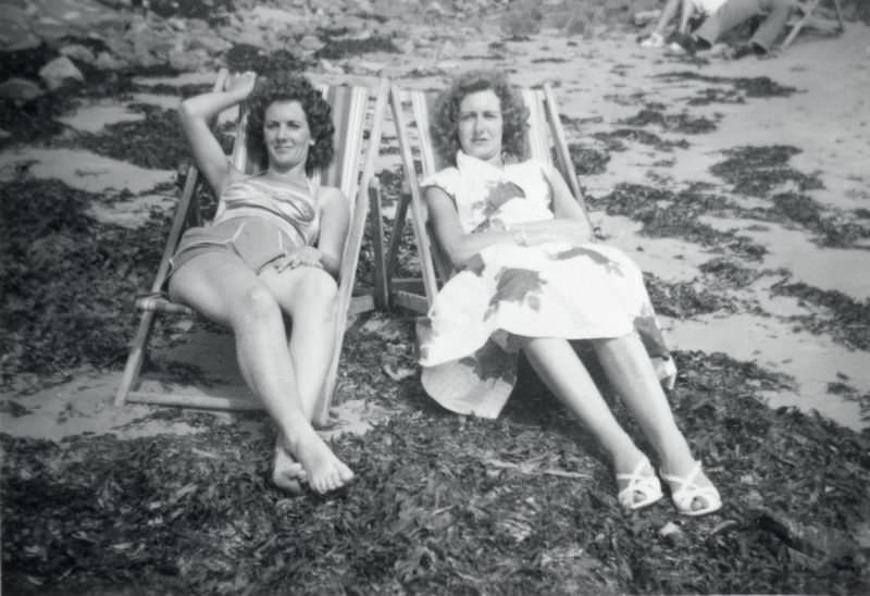 Beach Life in the 1940s Through These Fascinating Vintage Photos