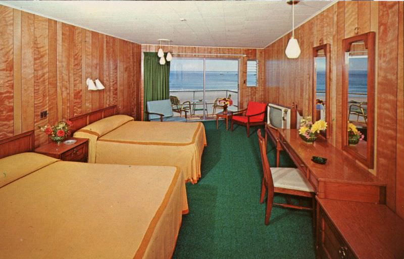 Driftwoods Motel, Wells Beach, Maine