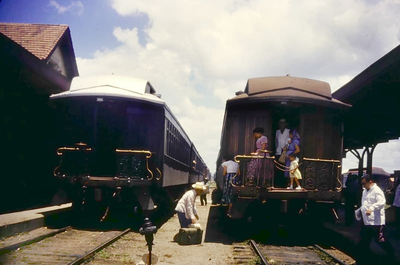 Trains in Cuba, 1950