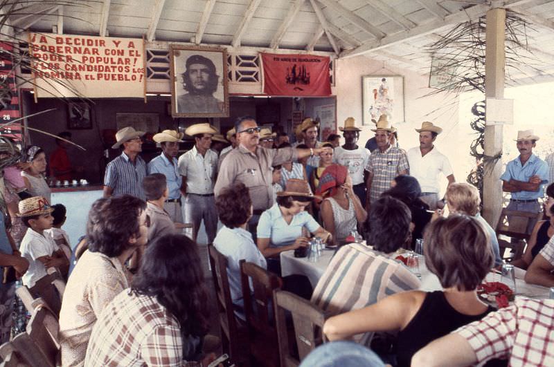 Members of ANAP (Asociación Nacional de Agricultores Pequeños) in a informative session with professors and journalists from Barcelona, Spain, Cuba, 1976