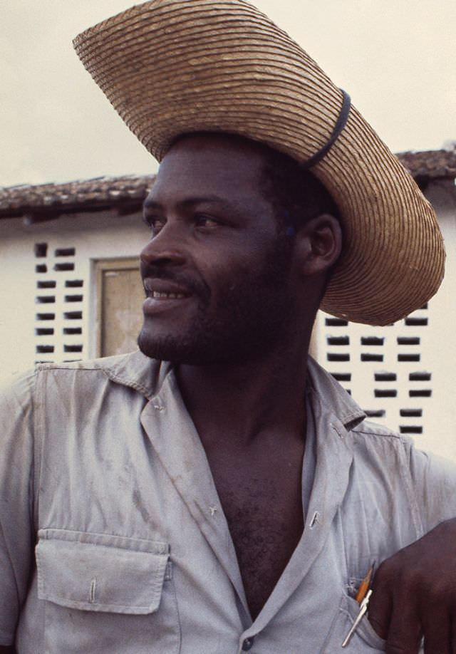 Zafrero (man who works in the Zafra harvesting sugarcane), Cuba, 1976