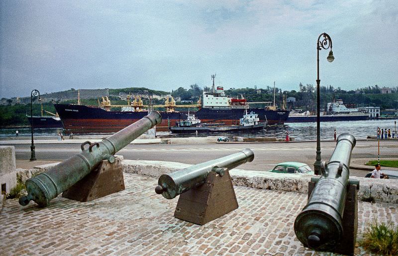 Soviet freighters, Havana, 1981