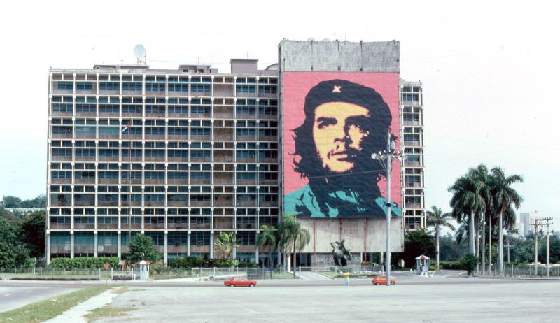 Plaza de la Revolución, Havana, 1985