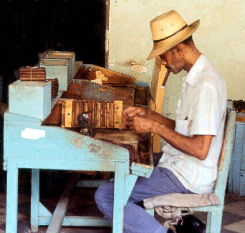 Making and smoking cigars, Trinidad children, Sancti Spíritus, 1985