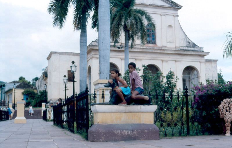 Trinidad children, Sancti Spíritus, 1985