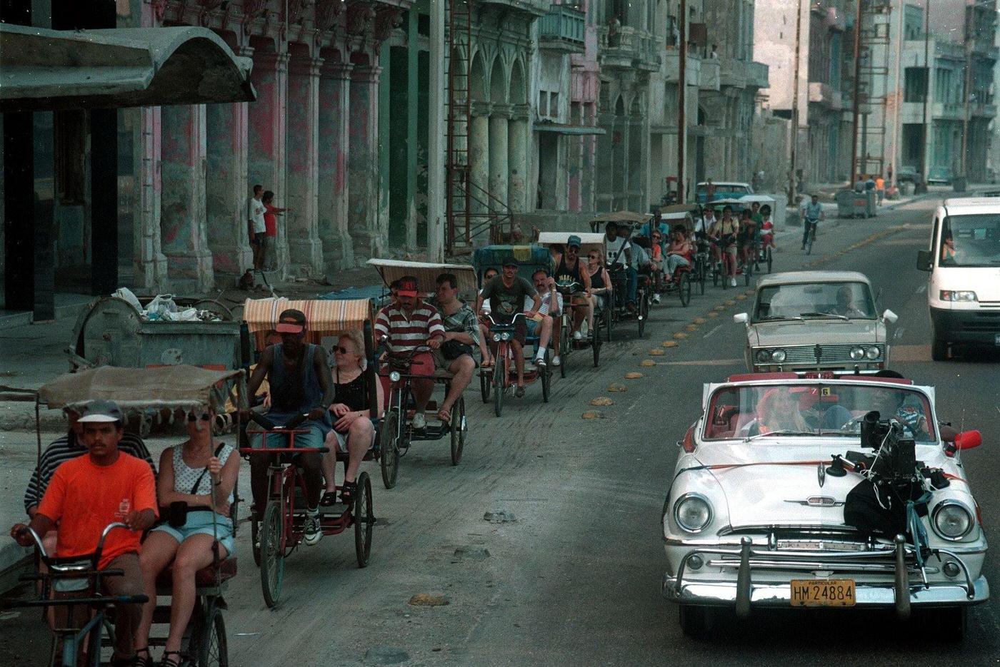 Roberto Blanco and Marlene Charell on a city tour in Havana, Cuba.