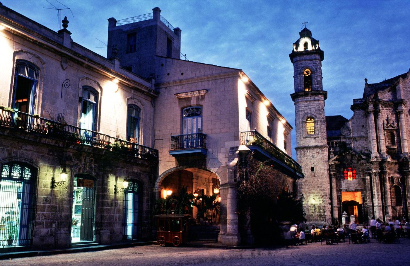 People dining in Plaza De La Catedral (Cathedral Square) in old Havana, Cuba, October 18, 1998.