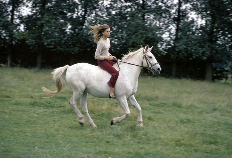 Jean Shrimpton, 1966