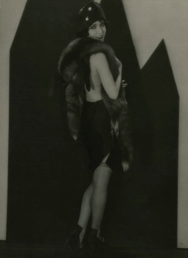 Dorothy Sebastian: The Jazz Age Beauty Through the Lens of Ruth Harriet Louise