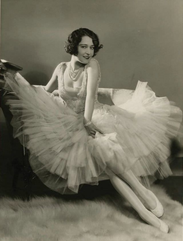 Dorothy Sebastian: The Jazz Age Beauty Through the Lens of Ruth Harriet Louise