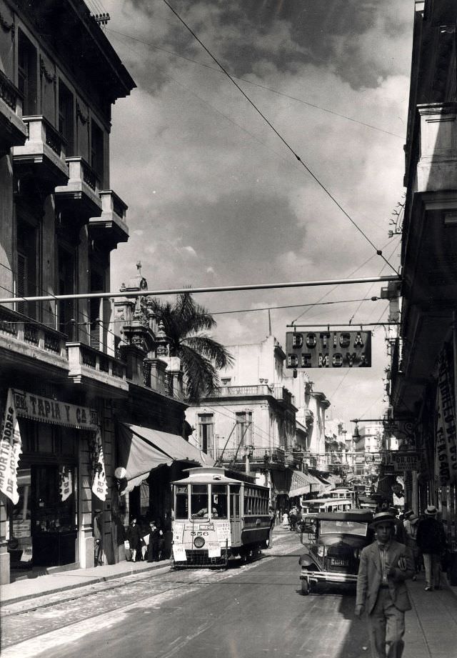 Street scene, Cuba, 1933