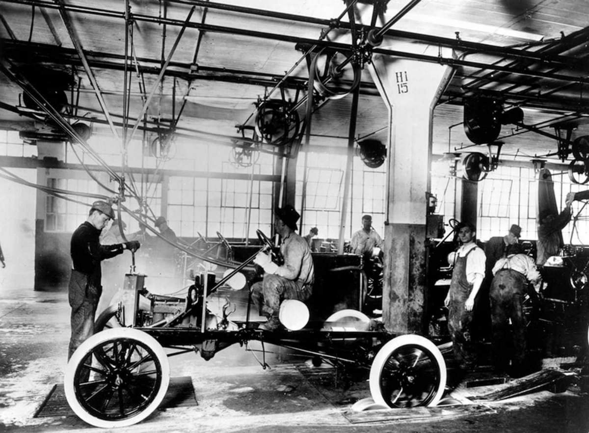 Ford's Revolutionary Assembly Lines of the 1910s and 1920s